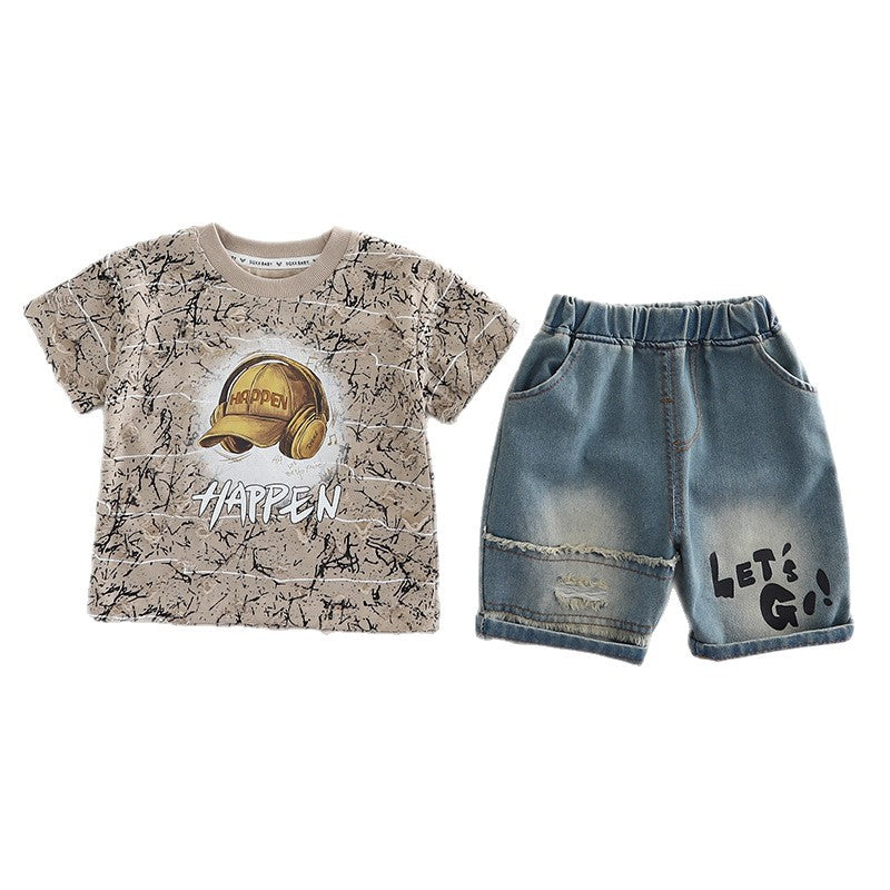 Hat, headphone pattern, short sleeved shirt, shorts set