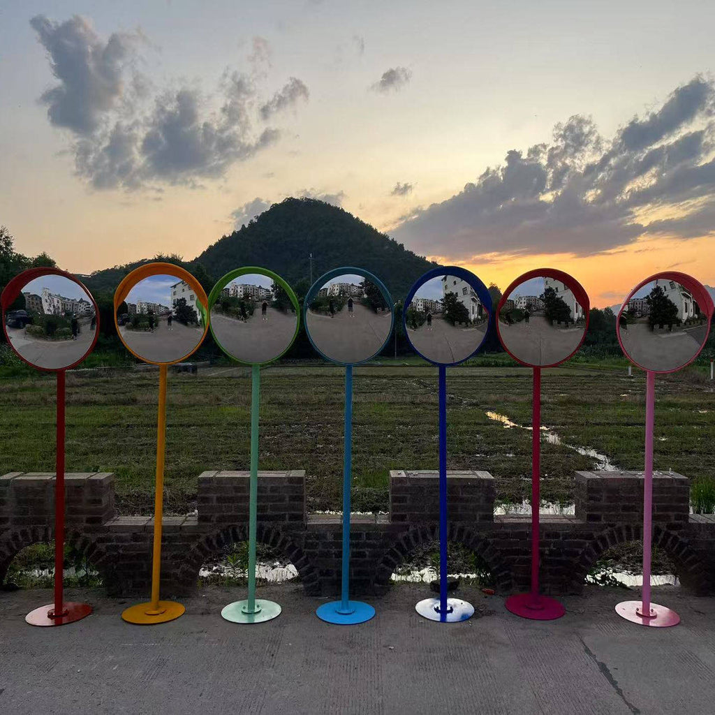 Concave-convex mirror