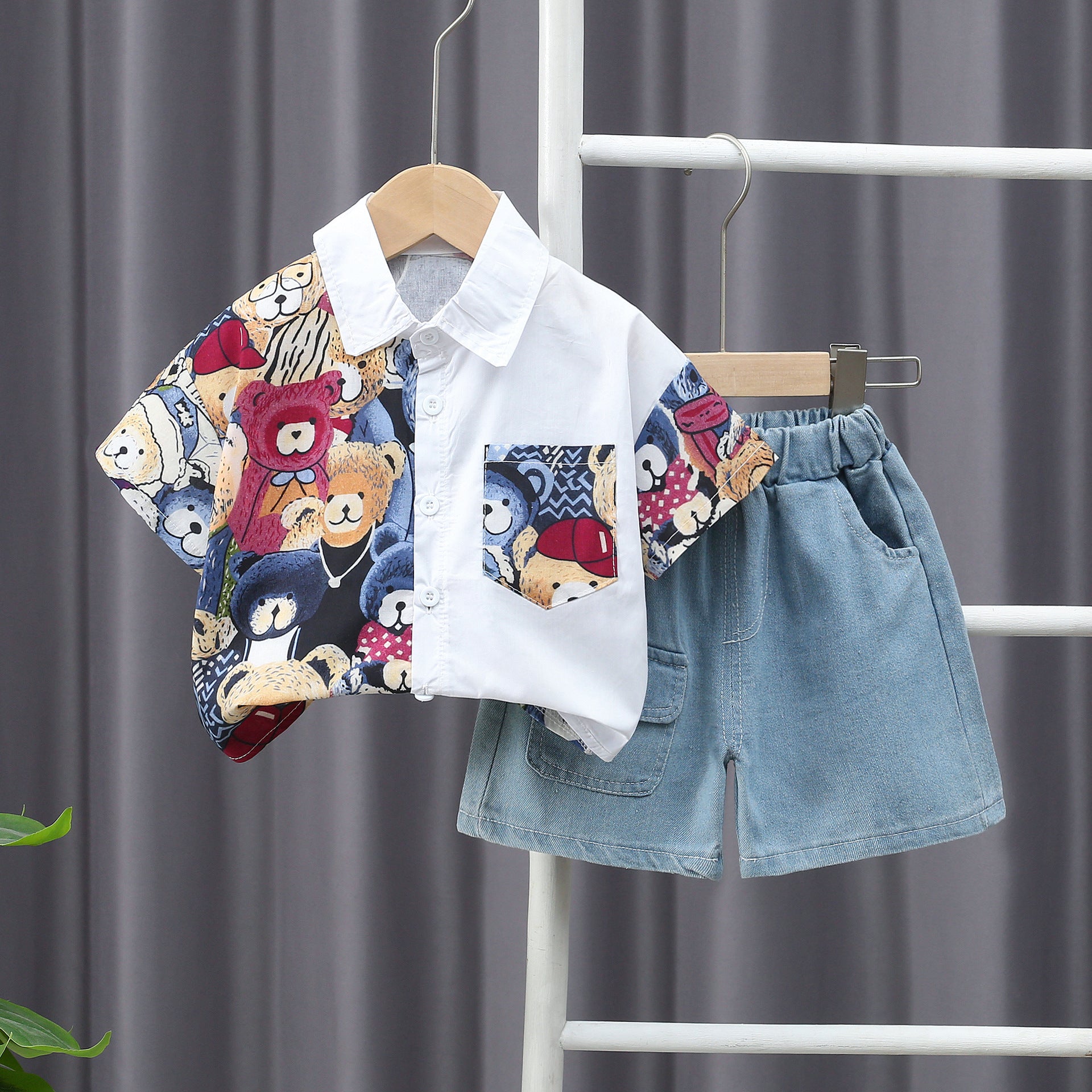 Cartoon short sleeved top and shorts set