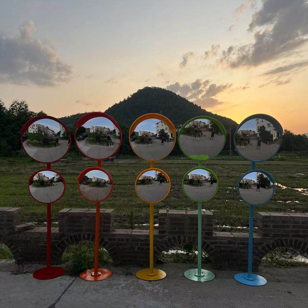 Concave-convex mirror