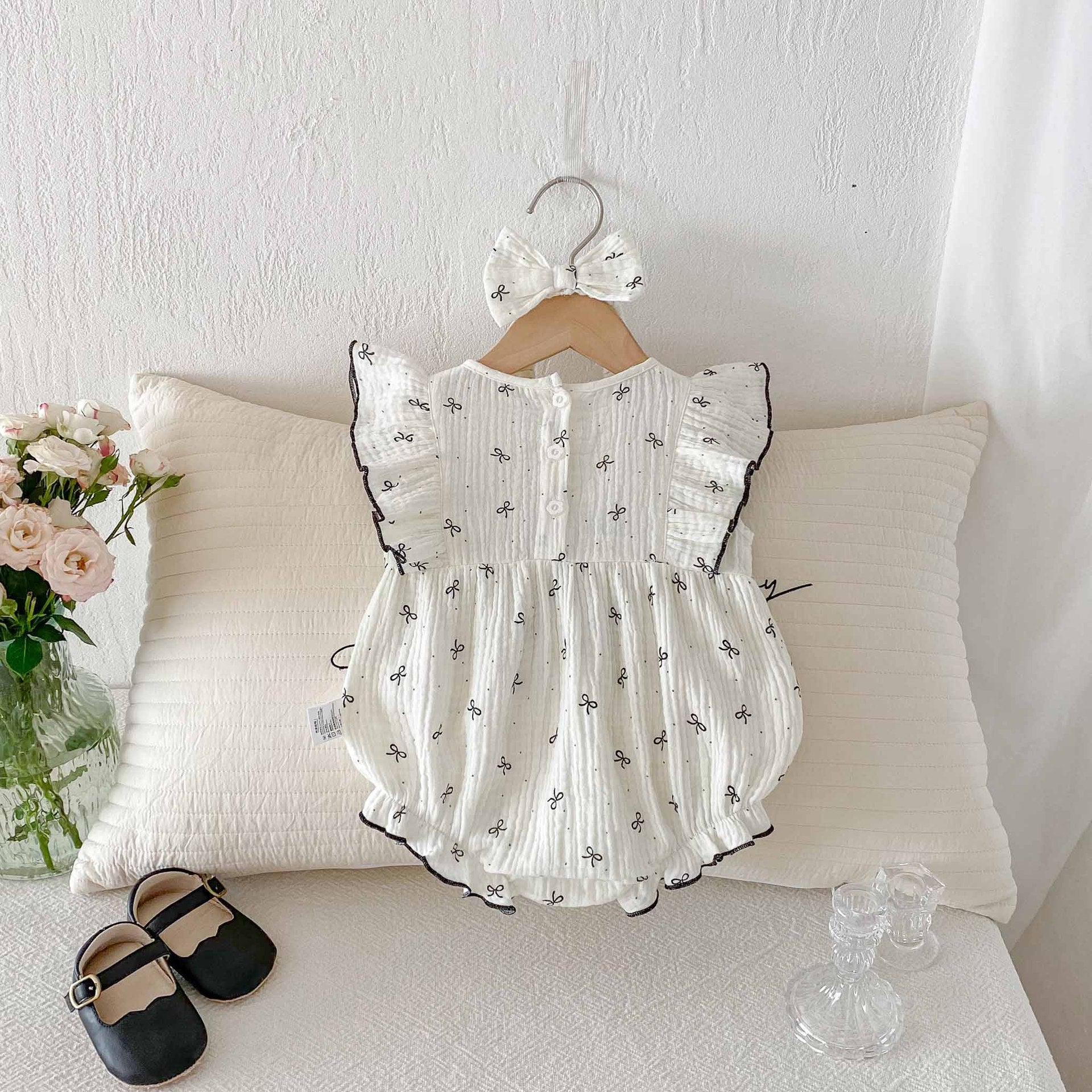 Baby Girl Sleeveless Romper Summer Cotton Gauze Lightweight Infant Bodysuit with Sweet Lace Trim Princess Onesie