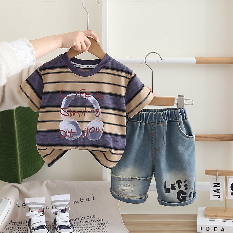 Earphone pattern short sleeved shirt shorts set