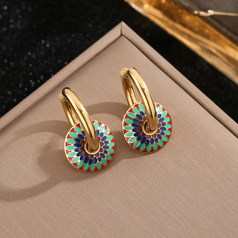 Retro painted daisy patterned titanium steel non fading jewelry set for women's necklaces