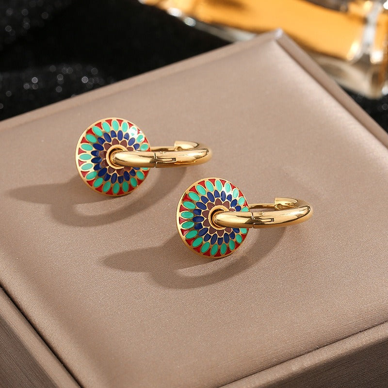 Retro painted daisy patterned titanium steel non fading jewelry set for women's necklaces