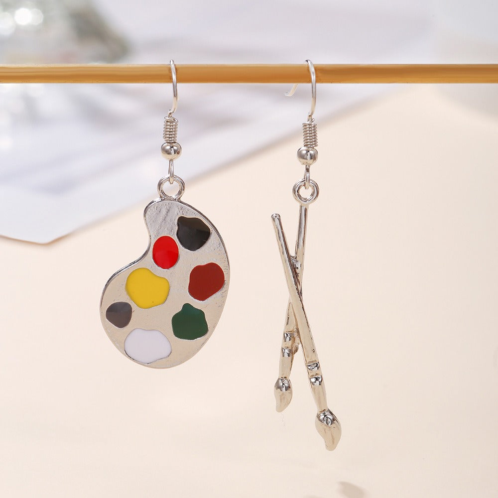 Artistic brushes, color palettes, hooks, earrings, asymmetrical temperament, accessories for women